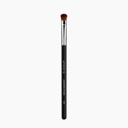 Sigma Beauty E54 - Medium Sweeper
