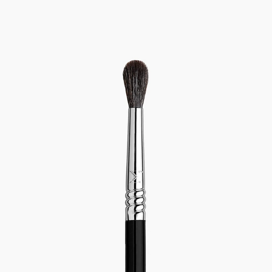 Sigma Beauty E33 Detail Diffused Crease